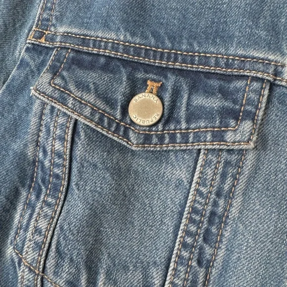 Banana Republic Classic Blue Denim Jacket - Picture 3 of 8